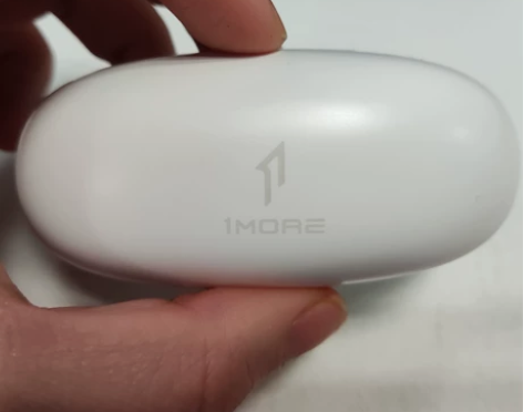 万魔comfobuds pro充电仓 很新...