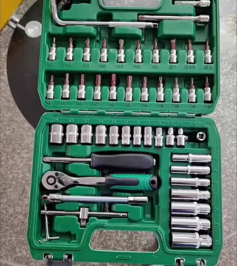汽修工具箱套装多功能套筒扳手套装组合套管棘...