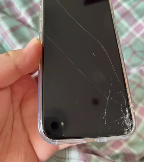 美版有锁iphonex，64g，屏幕摔得，...