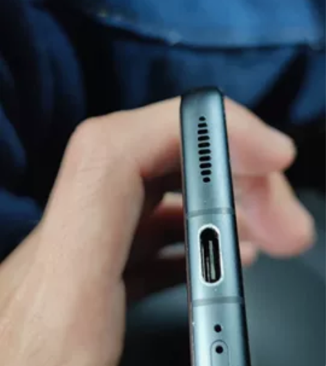 小米12 12+256,刚撕贴膜,左下角...