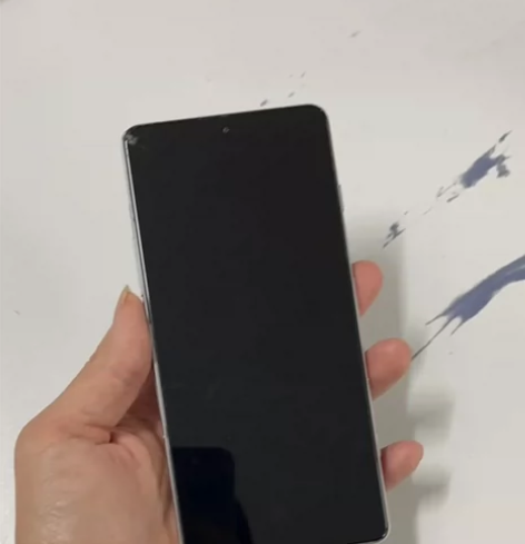 红米k40增强版  8+128 白色 外观...