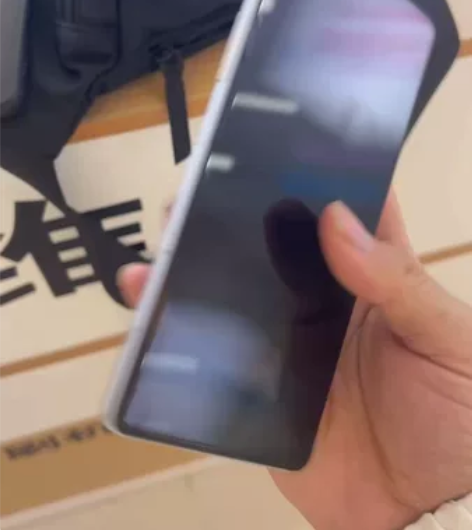 红米k40 游戏加强版 8加128 非常好...