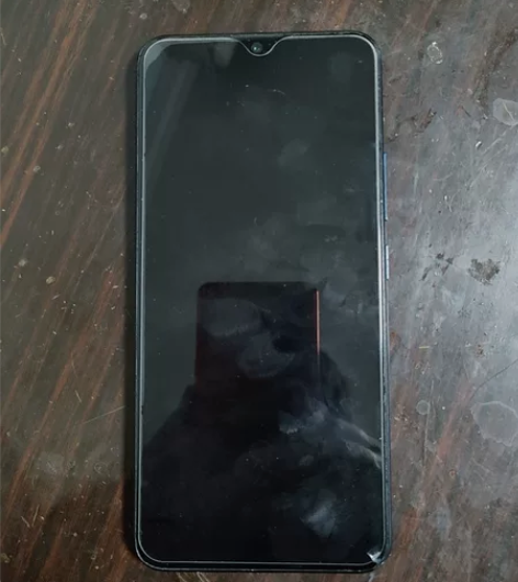 ViVo z5i8+128换过外屏 感兴趣...
