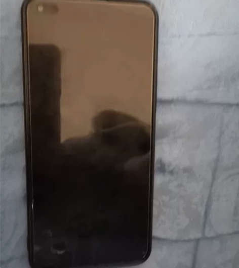 荣耀x20，淘宝正品购买，8加256g，用...