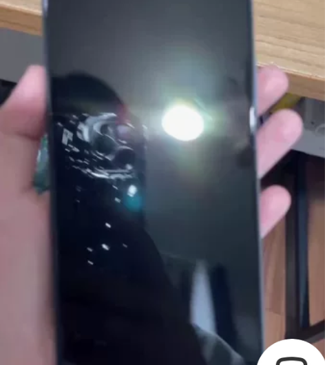 荣耀x10，8+128g银我觉得挺好的流畅...
