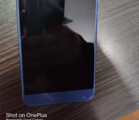 荣耀v9 6+64 外屏右上角裂不太影响使...