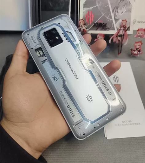 nubia/努比亚 红魔 7S Pro 氘...