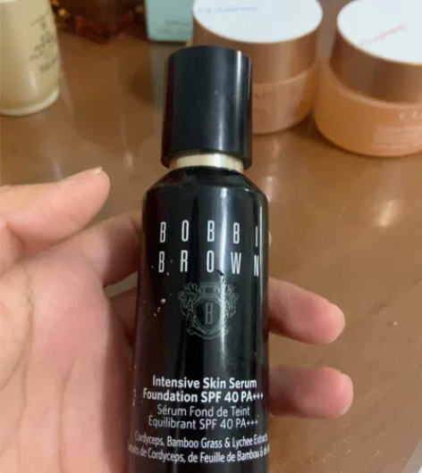 芭比布朗虫草粉底。 感兴趣的话点“我想要”...