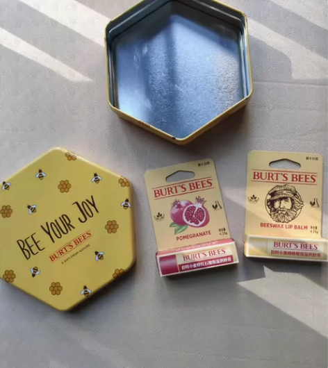 伯特小蜜蜂红石榴+蜂蜡保湿滋润润唇膏 买的...