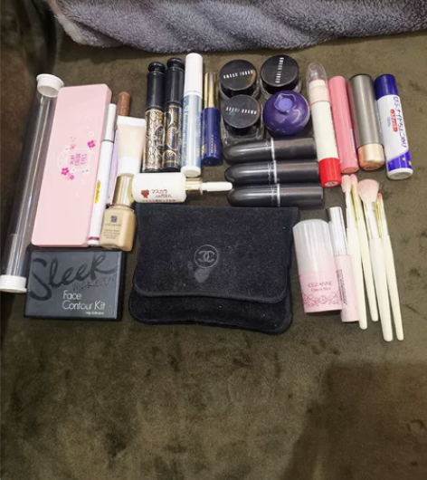 断舍离30样 眼影 口红 眼线 芭比布朗 ...