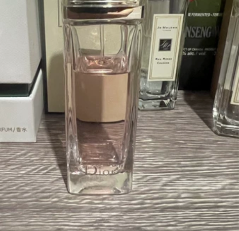 Dior Addict II 香水 买了挺...