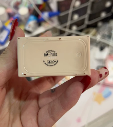 香水，生一半 感兴趣的话点“我想要”和我私...