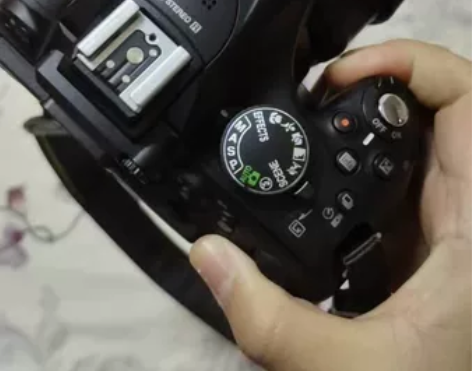 尼康d5200+尼康35 1.8G镜头，成...