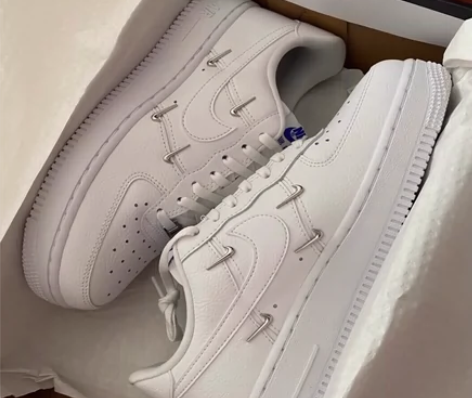 Nike耐克Air Force炫雅同款小银...