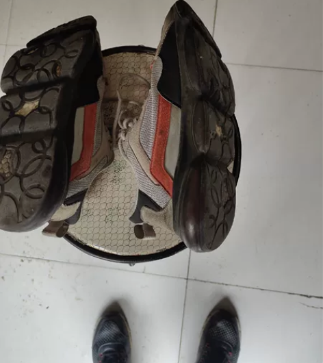 新百伦，休闲鞋，43码 感兴趣的话点“我想...