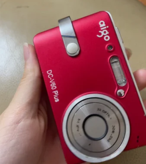 Aigo 爱国者ccd  dc-v60pl...