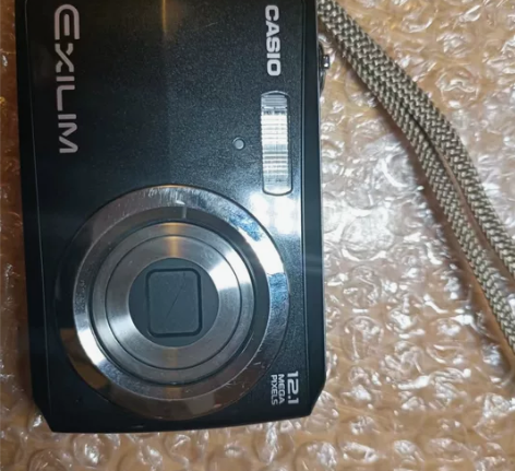 卡西欧ccd  带万能充电池4G内存卡转换...