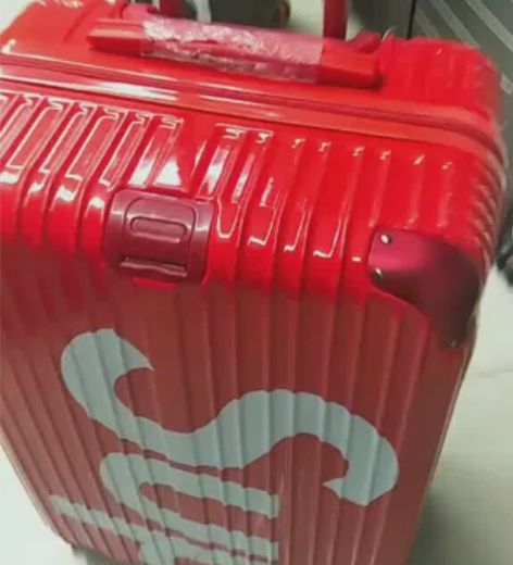 抖音网红爆款SUPERME拉杆箱sup拉链...