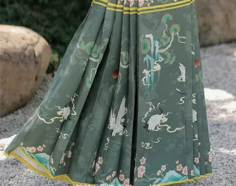 白菜绿色马面裙明制正品汉服珍缕 鹤别空山 ...