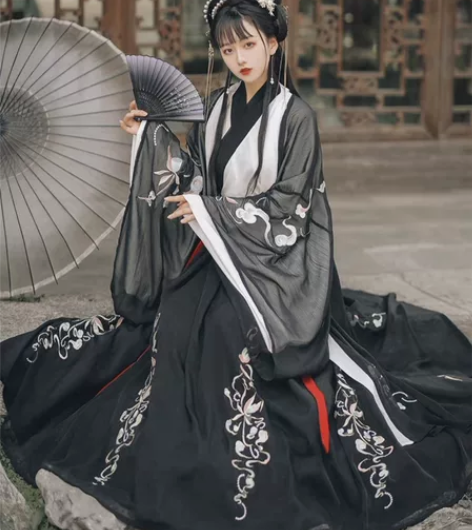 云芳晴月殊仙汉服女中国风正品原创刺绣交领齐...