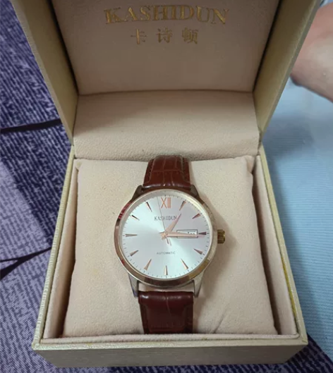 全新卡诗顿手表！ 感兴趣的话点“我想要”和...