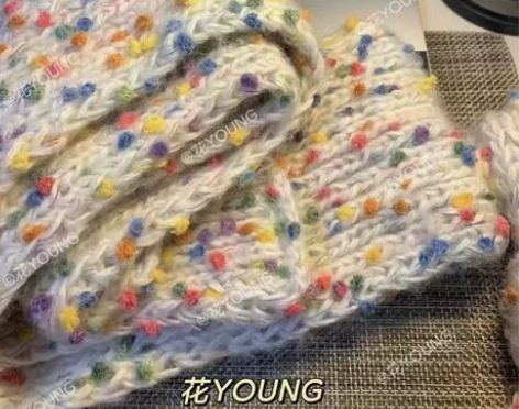 彩虹豆豆围巾22×170厘米，成品现货还有...