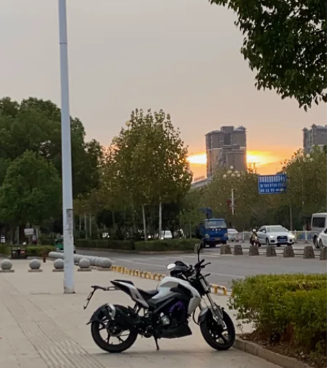 贝纳利小迅龙150，18年的车国四电喷，保...