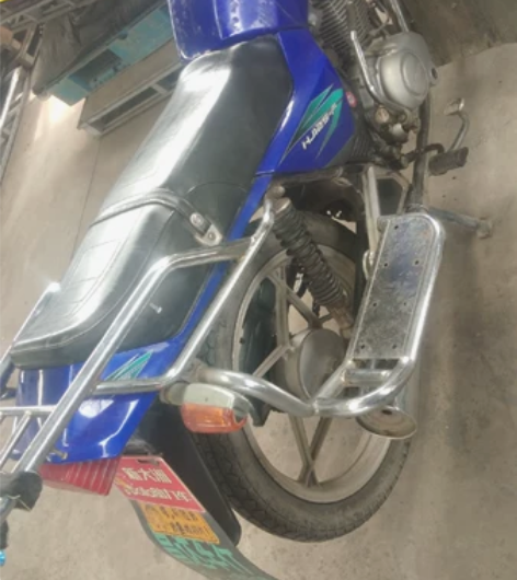 闲置豪爵摩托车,正常骑着,电启动,大灯一切...