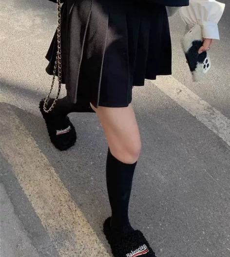 加厚毛呢百褶裙 黑色 m码 适合春秋冬 带...
