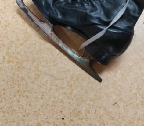 老款花样滑冰鞋，新旧如图，古董级37码~3...