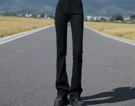 黑色高腰马蹄牛仔裤女夏季薄款2022新款梨...