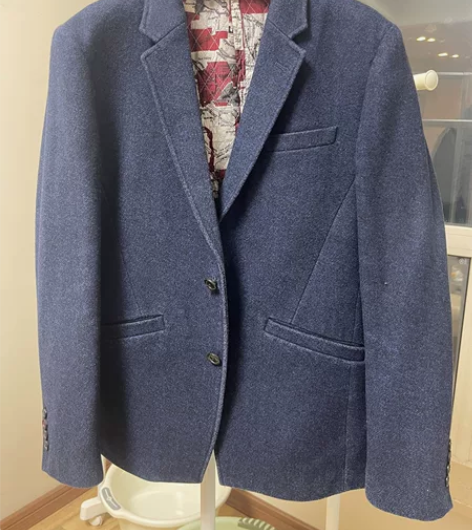 男装深蓝色毛呢西服外套，尺码M，闲置转让，...