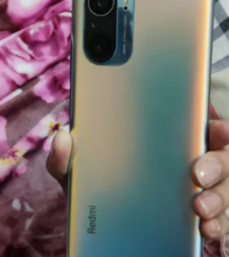 红米k40  6+128  幻境 自己用的...