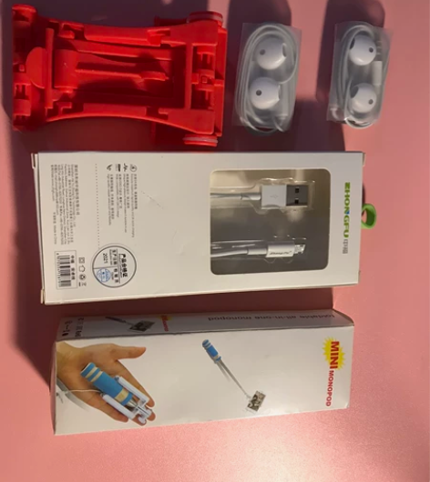 手机配件 手机壳是vivo Z5X的。都没...