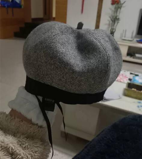 三福贝雷帽，买了仅试戴，闲置了，25包邮出...