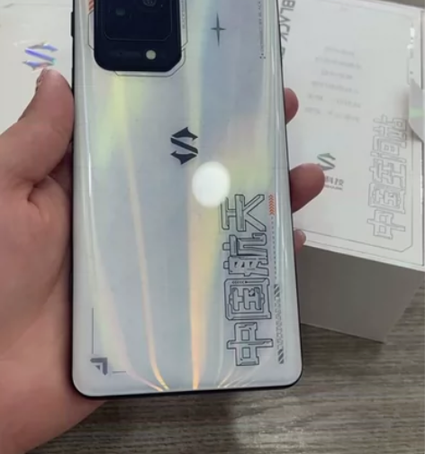 黑鲨5航天定制高能版  12+256G  ...