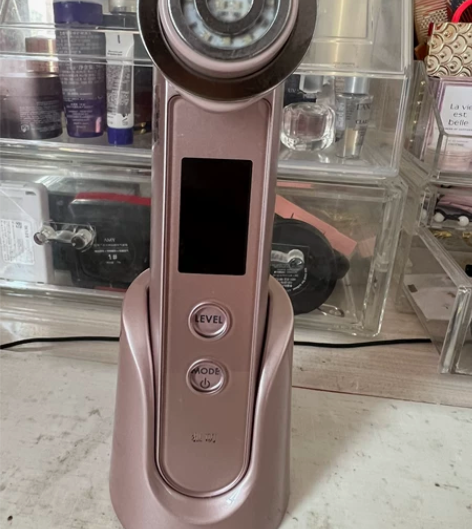 雅萌美容仪  用过几次  几乎全新 配件齐...