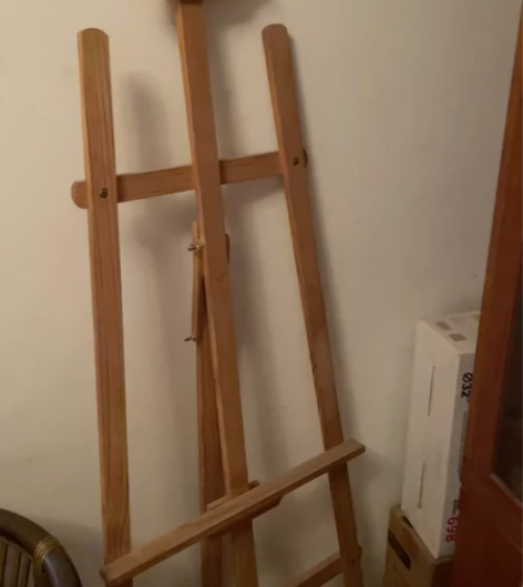 超级新的画架买回来没用过一直闲置 学美术用...