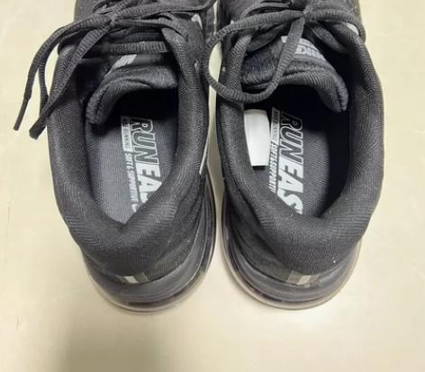 NIKE AIRMAX 男士运动鞋，41码...