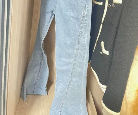 超级无敌显瘦的喇叭牛仔裤，特显腿长 感兴趣...