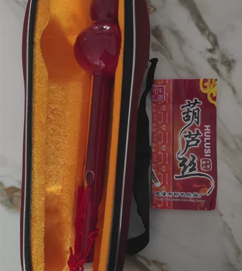 葫芦丝，全新没用过，家里没人会玩。 感兴趣...