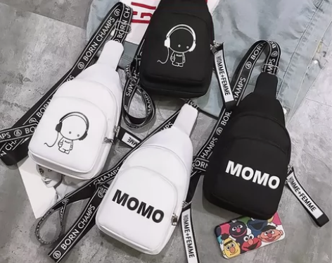 2023新款ins时尚胸包休闲包男斜挎包运...