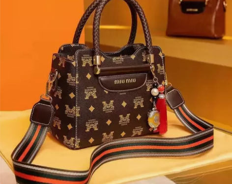 全新轻奢侈女包，现在分手了，不想要了，包包...