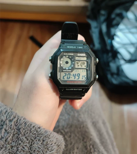 卡西欧小方块，高中生自用，放在家里吃灰，价...