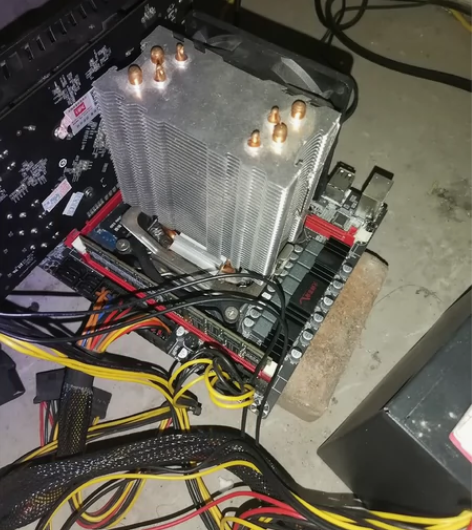 x79主板，火神革命，买来没用多久，成色几...