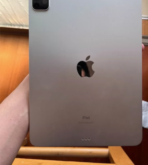 21款iPad pro 11寸 美版128...