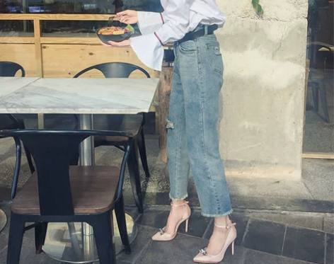 绸缎高跟鞋细跟一字带尖头水钻单鞋女… 买来...