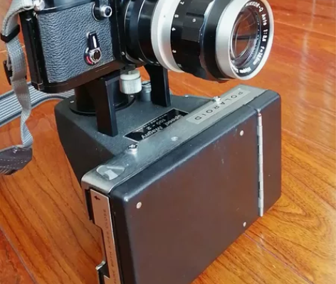 宝丽来尼康F2撕拉片相机。成色很好。镜片完...