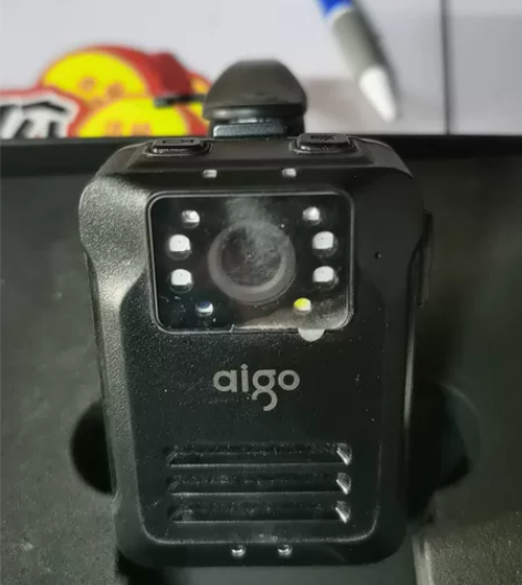 爱国者执法记录仪T5-128G，用了没一天...