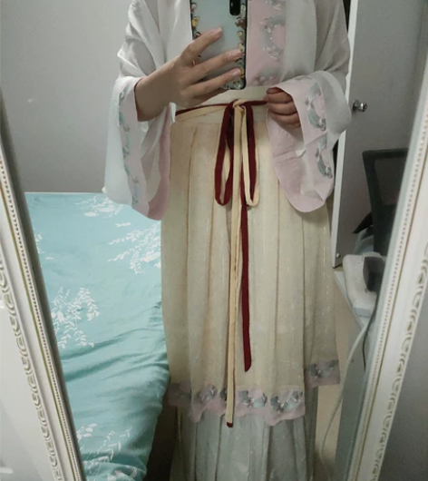 【如梦霓裳##amp；amp；玉楼春】吴月...